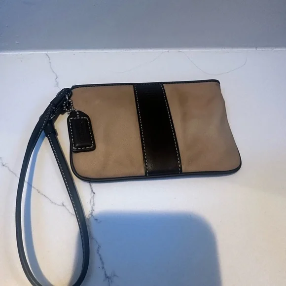 Coach Leatherwear in Tan Nylon and Dark Brown Leather trim Wristlet - Picture 6 of 6
